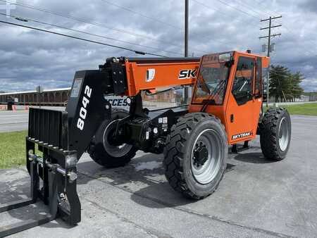 Telehandler Fixed 2024  SKY TRAK 8042 (3)