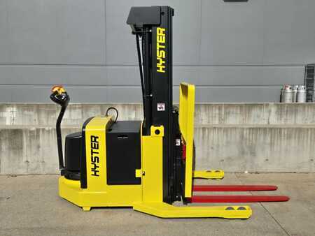 Pallet Stackers 2015  Hyster W30ZR (6)