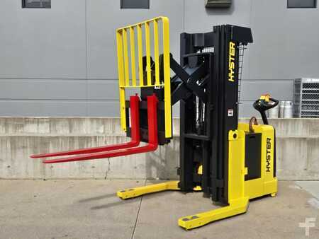 Pallet Stackers 2015  Hyster W30ZR (8)