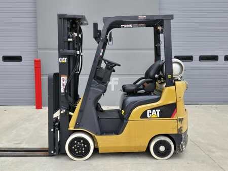 Propane Forklifts 2018  CAT Lift Trucks 2C3000 (1)