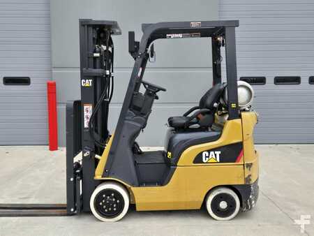 Propane Forklifts 2018  CAT Lift Trucks 2C3000 (1)