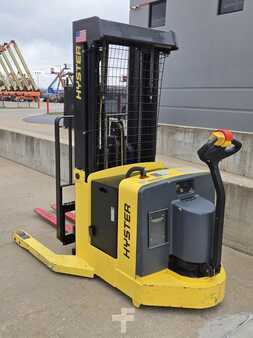 Pallet Stackers 2015  Hyster W30ZR (2)