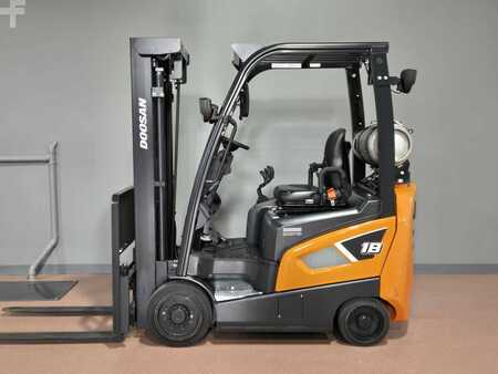 Gázüzemű targoncák 2021  Doosan GC18S-9 (1)