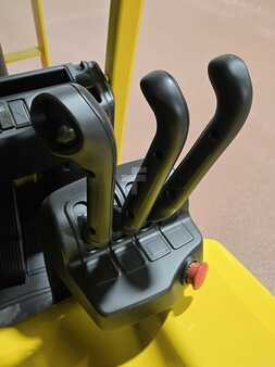 Hyster J40XNT