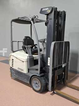 Diesel Forklifts 2020  Crown SC5215-30 (4)