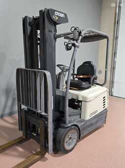 Diesel Forklifts 2020  Crown SC5215-30 (3)