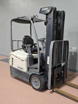 Diesel Forklifts 2020  Crown SC5215-30 (4)