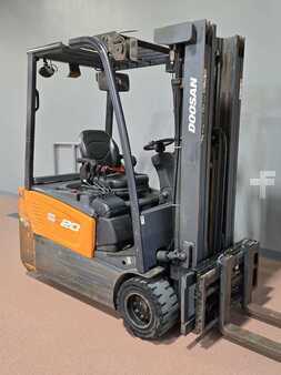 Doosan B20T-7