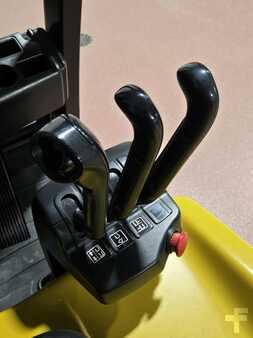 Diesel Forklifts 2019  Yale ERC050VG (13)