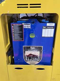 Reach Trucks 2019  Yale ESC040AD (11)