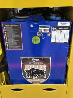 Reach Trucks 2019  Yale ESC040AD (10)