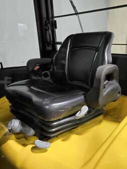 Diesel Forklifts 2019  Yale GDP080VX (11)