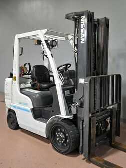 Propane Forklifts 2015  Unicarriers CF60 (4)