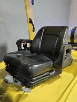 Propane Forklifts 2019  Hyster H80FT (9)