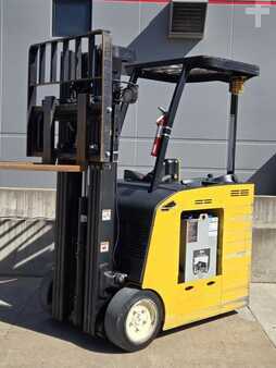 Reach Trucks 2019  Yale ESC040AD (7)
