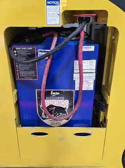 Reach Trucks 2019  Yale ESC040AD (10)