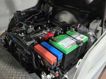 Propane Forklifts 2015  Unicarriers CF60 (9)