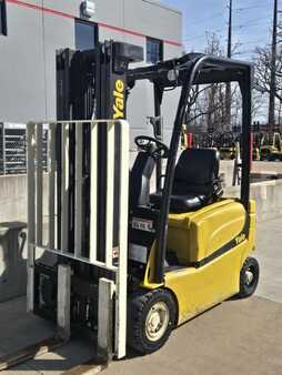 Diesel Forklifts 2019  Yale ERP030VF (3)