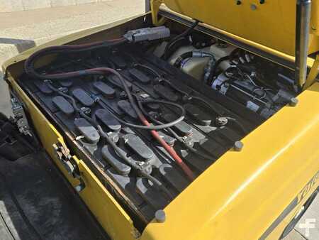 Diesel Forklifts 2019  Yale ERP030VF (9)