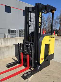 Reach Trucks 2017  Hyster N40ZR2 (3)