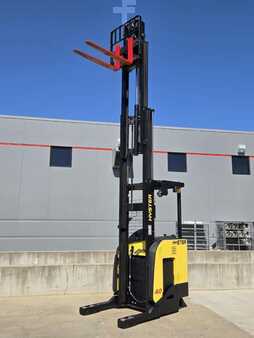 Reach Trucks 2017  Hyster N40ZR2 (9)