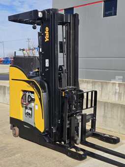 Reach Trucks 2019  Yale NDR035EB (3)