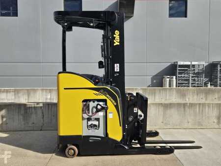 Reach Trucks 2019  Yale NDR035EB (6)