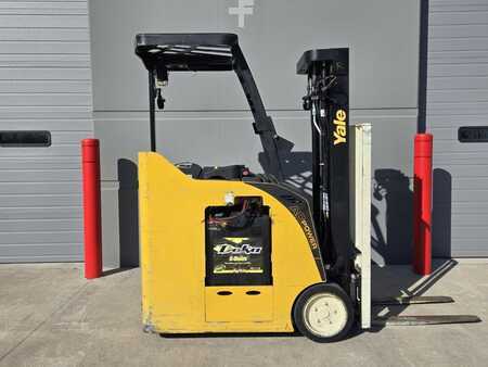 Reach Trucks 2019  Yale ESC030AD (6)