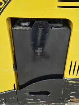 Reach Trucks 2021  Yale NR045EB (10)
