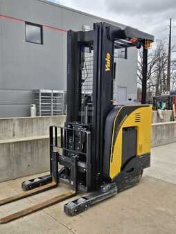 Reach Trucks 2021  Yale NR045EB (3)