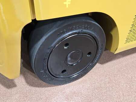 Diesel Forklifts 2018  CAT Lift Trucks EC25N2 (14)