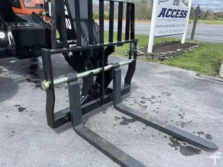 Telehandler Fixed 2024  SkyTrak 8042 (8)
