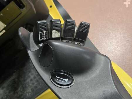Propane Forklifts 2019  Hyster S80FT (17)