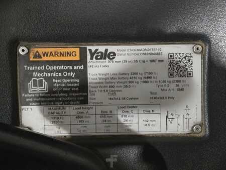 Reach Trucks 2019  Yale ESC030AD (15)
