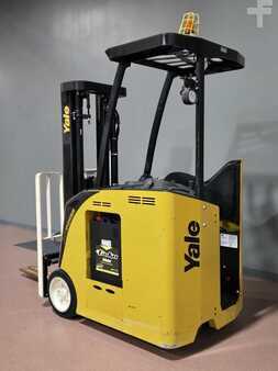 Reach Trucks 2019  Yale ESC030AD (2)