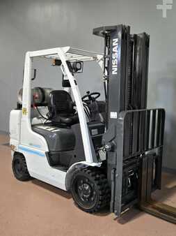 Propane Forklifts 2015  Unicarriers CF60 (4)