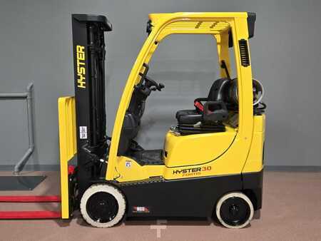 Propane Forklifts 2018  Hyster S30FT (1)