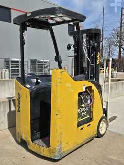 Reach Trucks 2019  Yale ESC030AD (5)