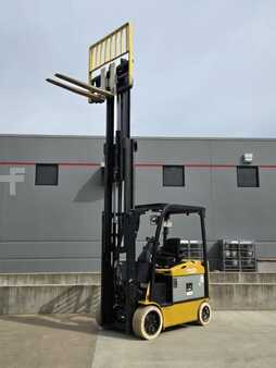 Diesel Forklifts 2013  Yale ERC080VH (10)