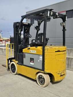 Diesel Forklifts 2013  Yale ERC080VH (2)