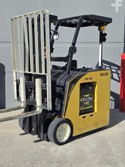 Reach Trucks 2019  Yale ESC030AD (7)