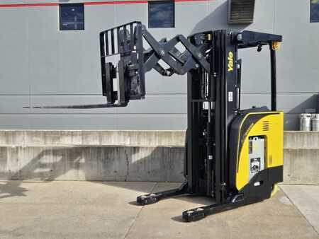 Reach Trucks 2019  Yale NDR035EB (8)