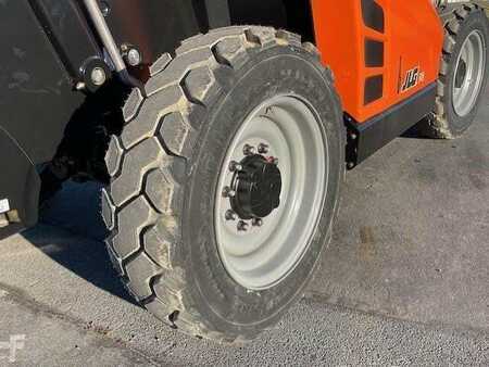 Manipulador fijo 2023  JLG 742 (10)