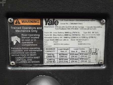 Reach Trucks 2015  Yale ESC035AD (16)