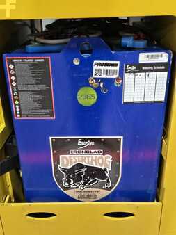 Reach Trucks 2019  Yale ESC040AD (10)