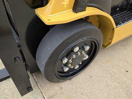 Propane Forklifts 2019  CAT Lift Trucks 2C5000 (9)