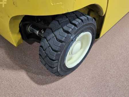 Diesel Forklifts 2019  Yale ERP030VF (11)
