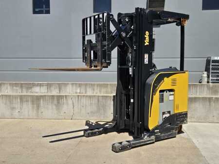 Reach Trucks 2021  Yale NR045EB (8)
