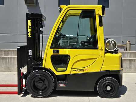 Propane Forklifts 2017  Hyster H50FT (1)