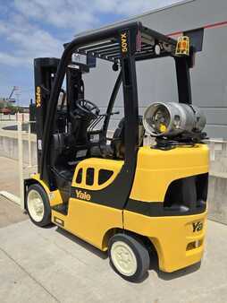Propane Forklifts 2018  Yale GLC050VX (2)